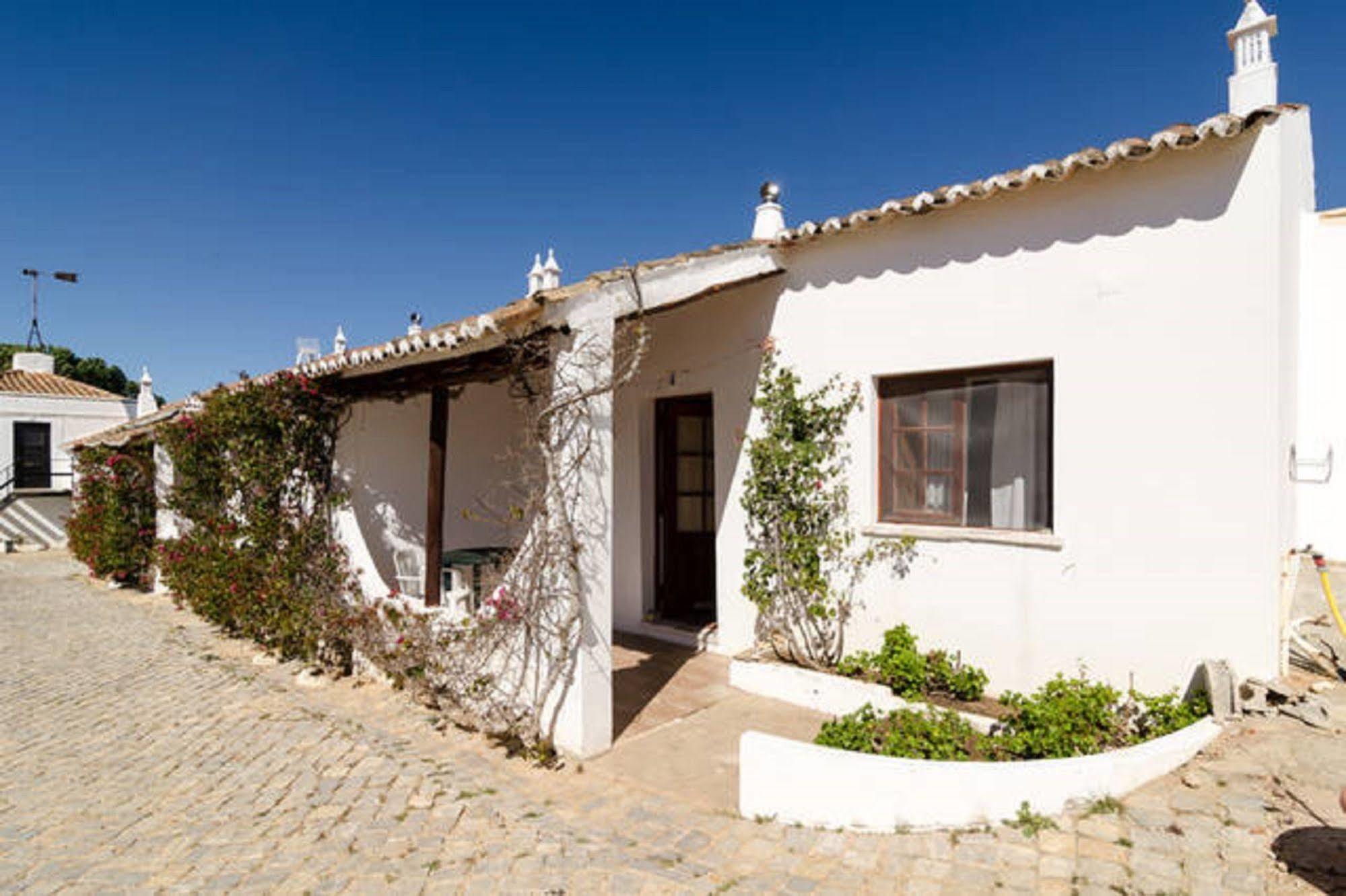 Гостевой дом Quinta Do Lagar - By Portugalferias Албуфейра Экстерьер фото